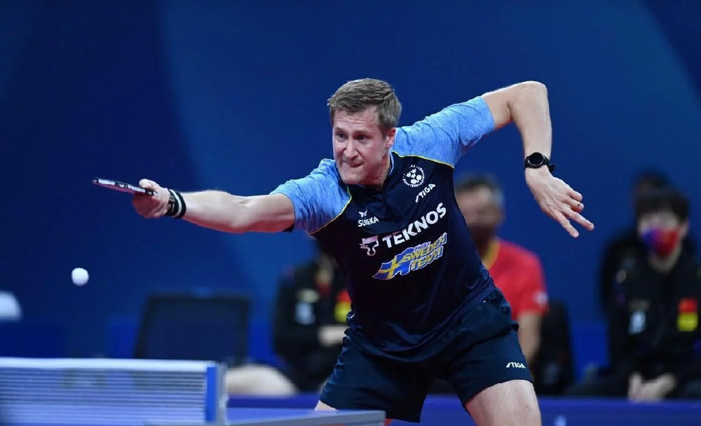 不来梅队客场惜败，积分榜位置继续动摇的简单介绍