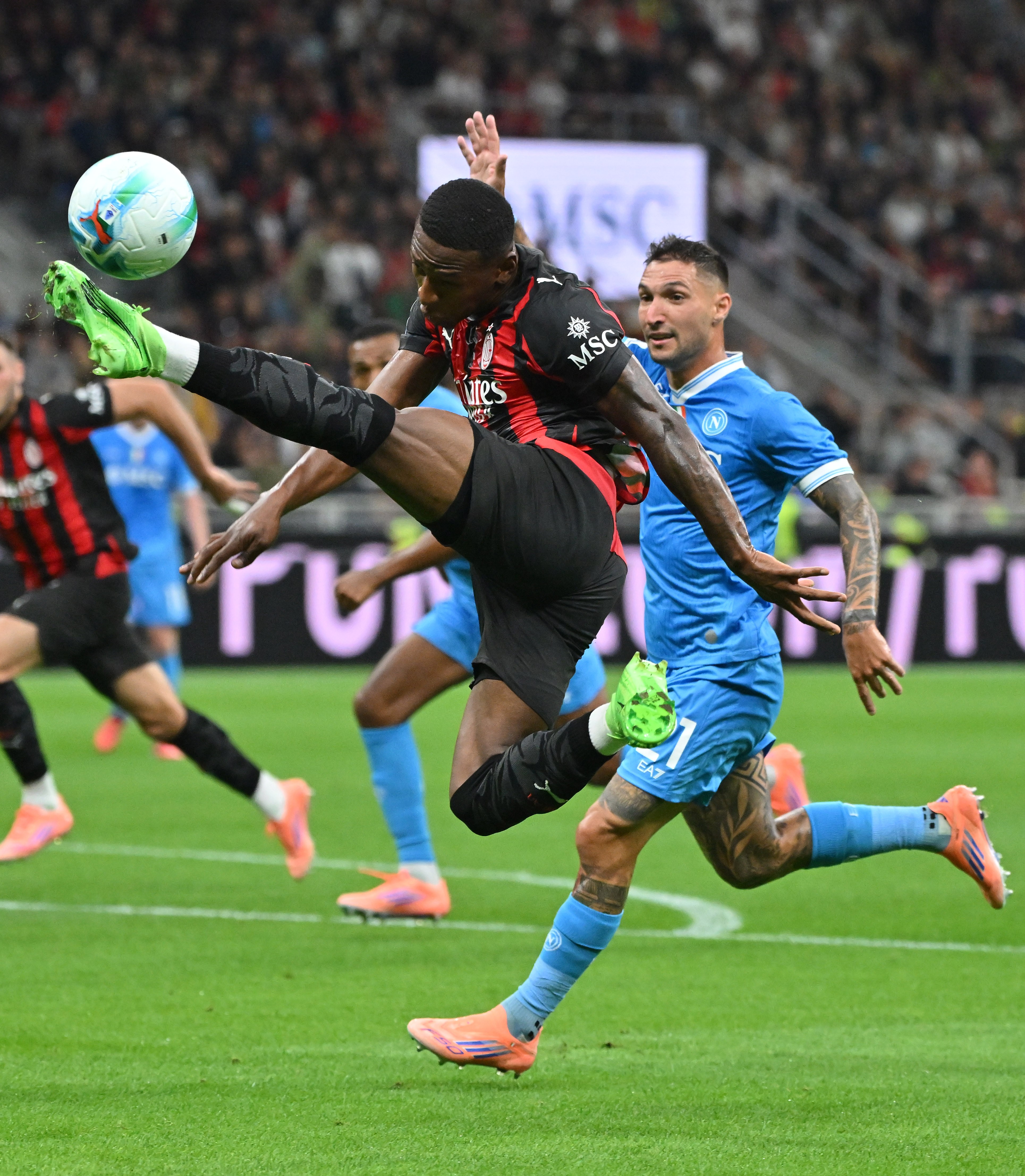 华体会_国际米兰意甲战胜尤文图斯，劳塔罗建功(冠军相?国米豪取意甲5连胜 领先米兰7分尤文10分)